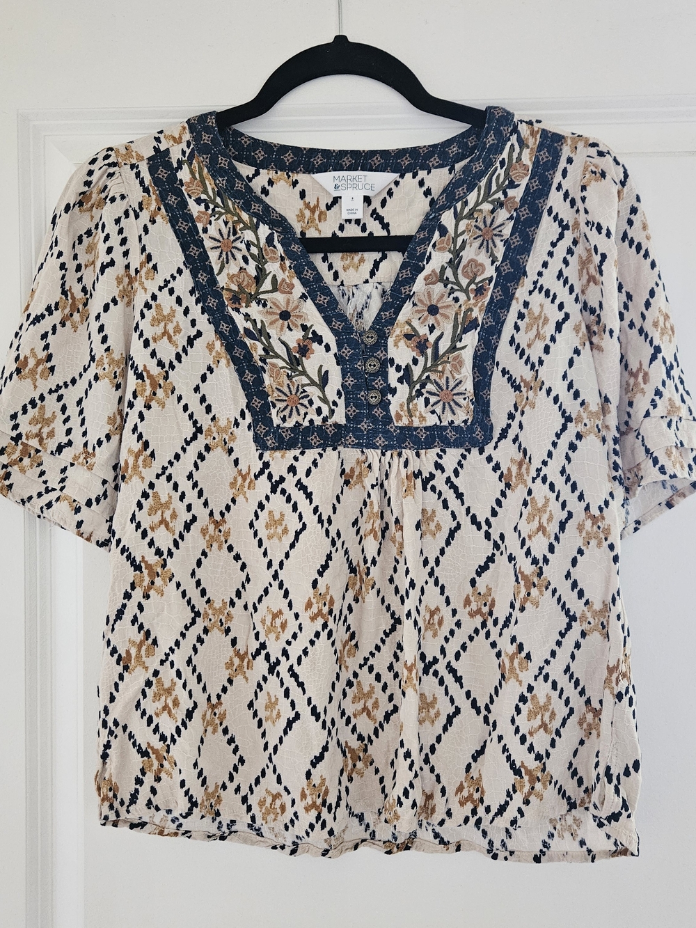 Market & Spruce Cream Floral Boho Peasant Top - Size Small